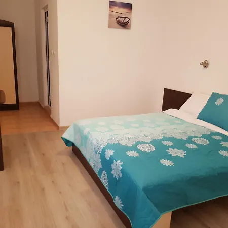Hotel Aqua Hotel 2*